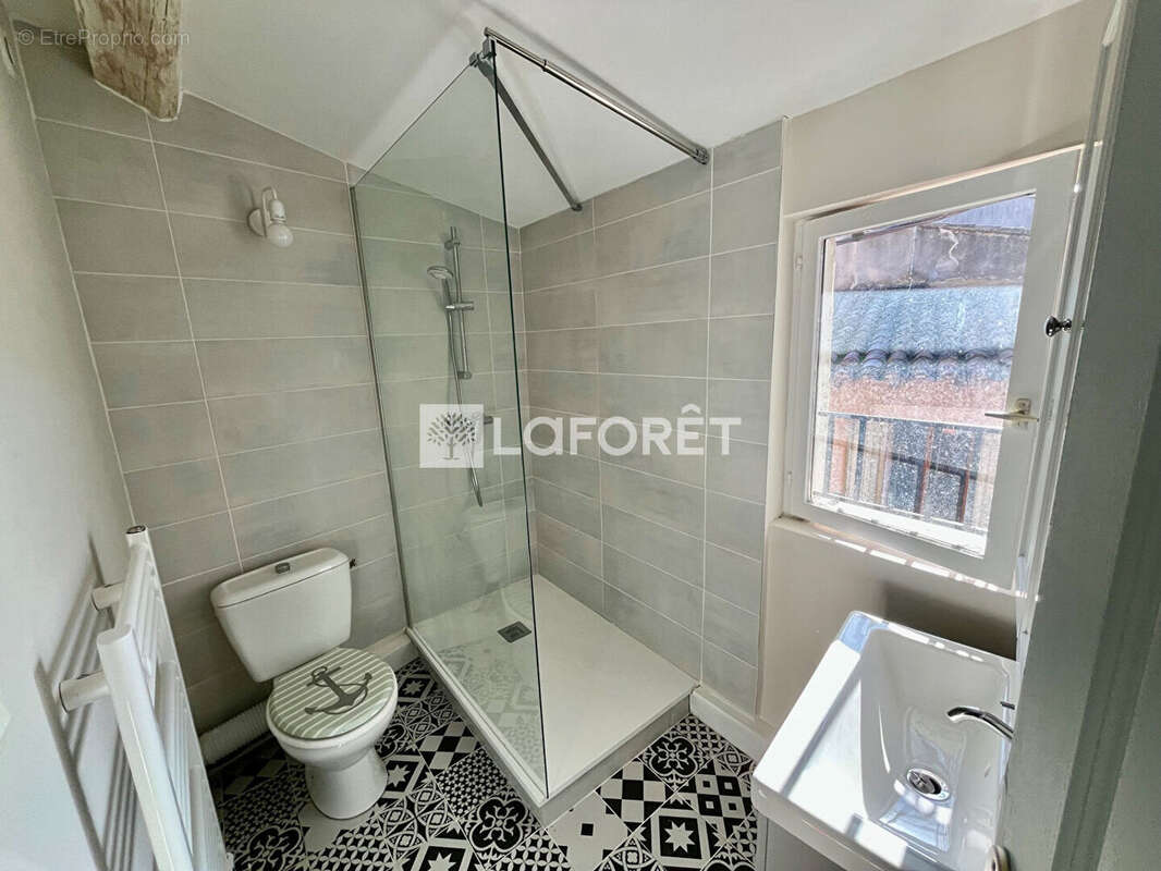 Appartement à L'ISLE-SUR-LA-SORGUE