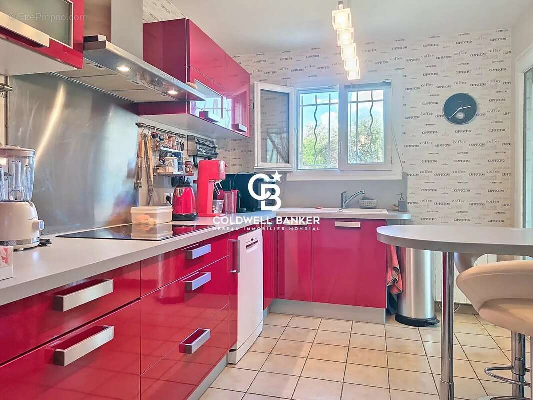 Maison à ROQUEBRUNE-SUR-ARGENS