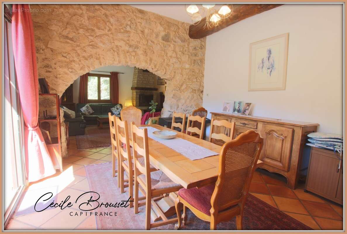 Propriete à vendre 10 pièces SAINT LAURENT DE CERDANS (66) - photo 15