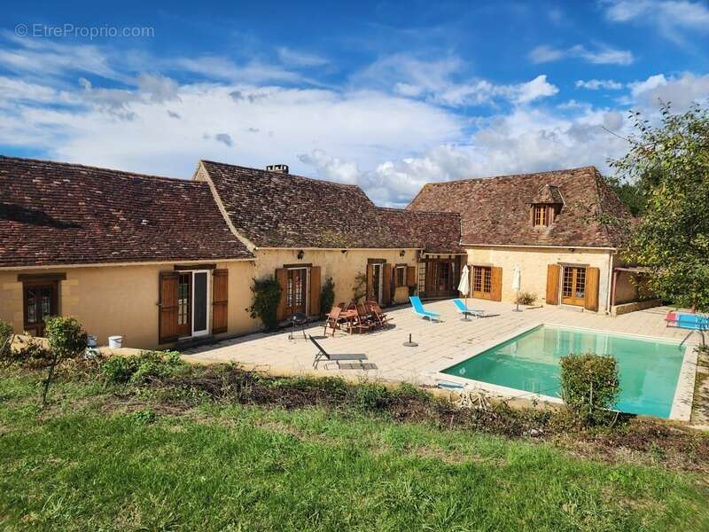 Maison à SAINT-MARCEL-DU-PERIGORD