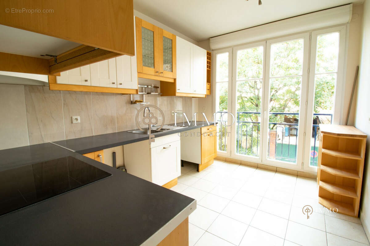 Appartement à BOURG-LA-REINE