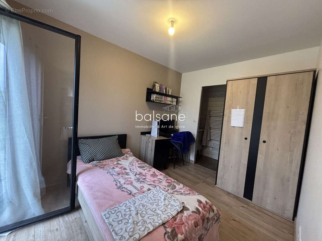 Maison à LA VAUPALIERE