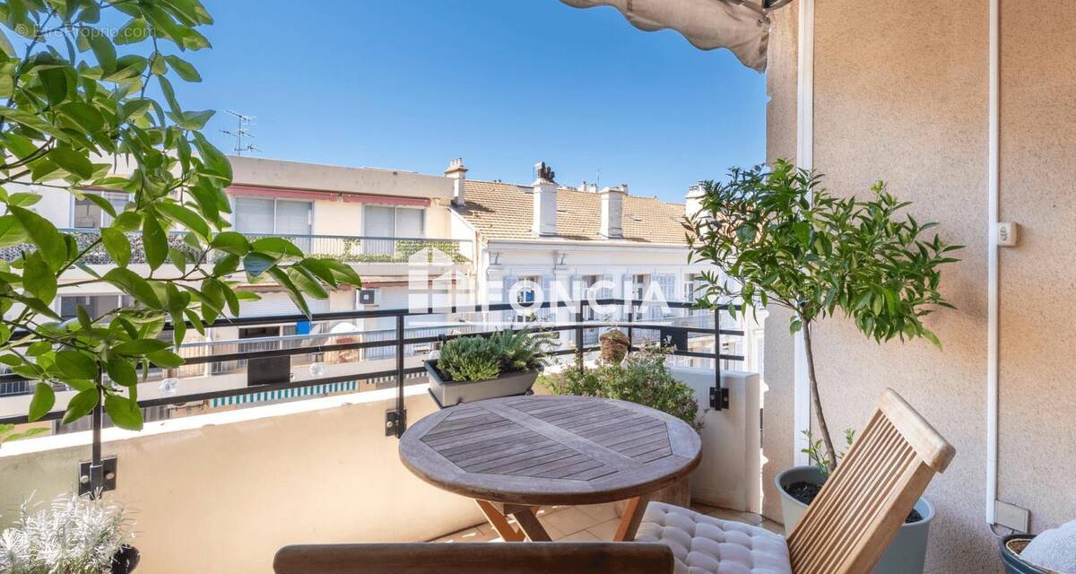 Appartement à CANNES