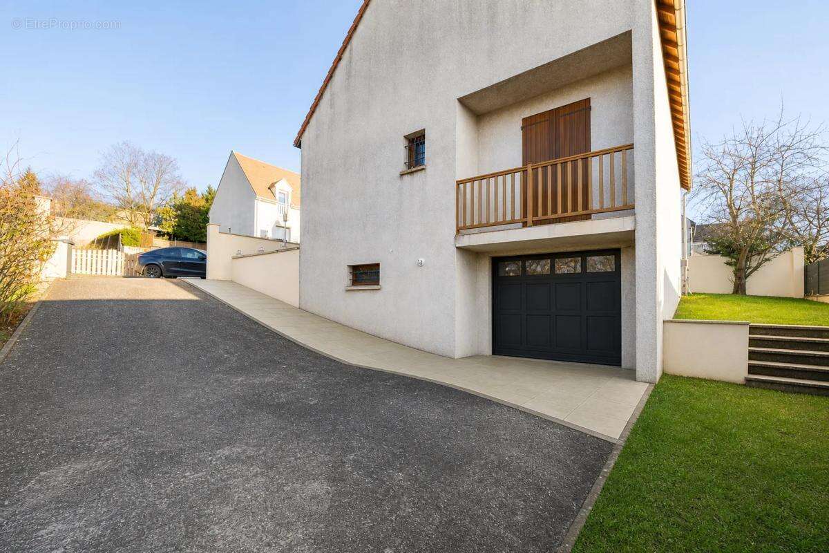 Maison à CROSNE