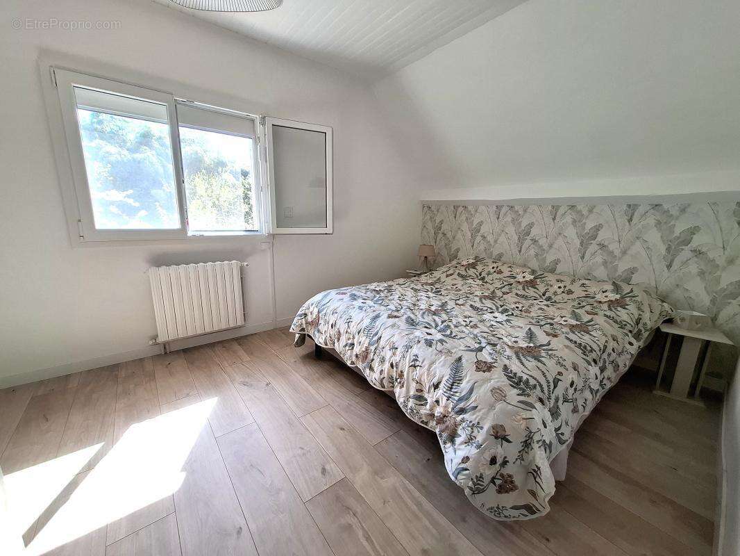 Maison à TRACY-LE-MONT