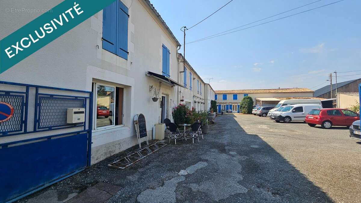 Appartement 426 m² à Lucon  - photo 5