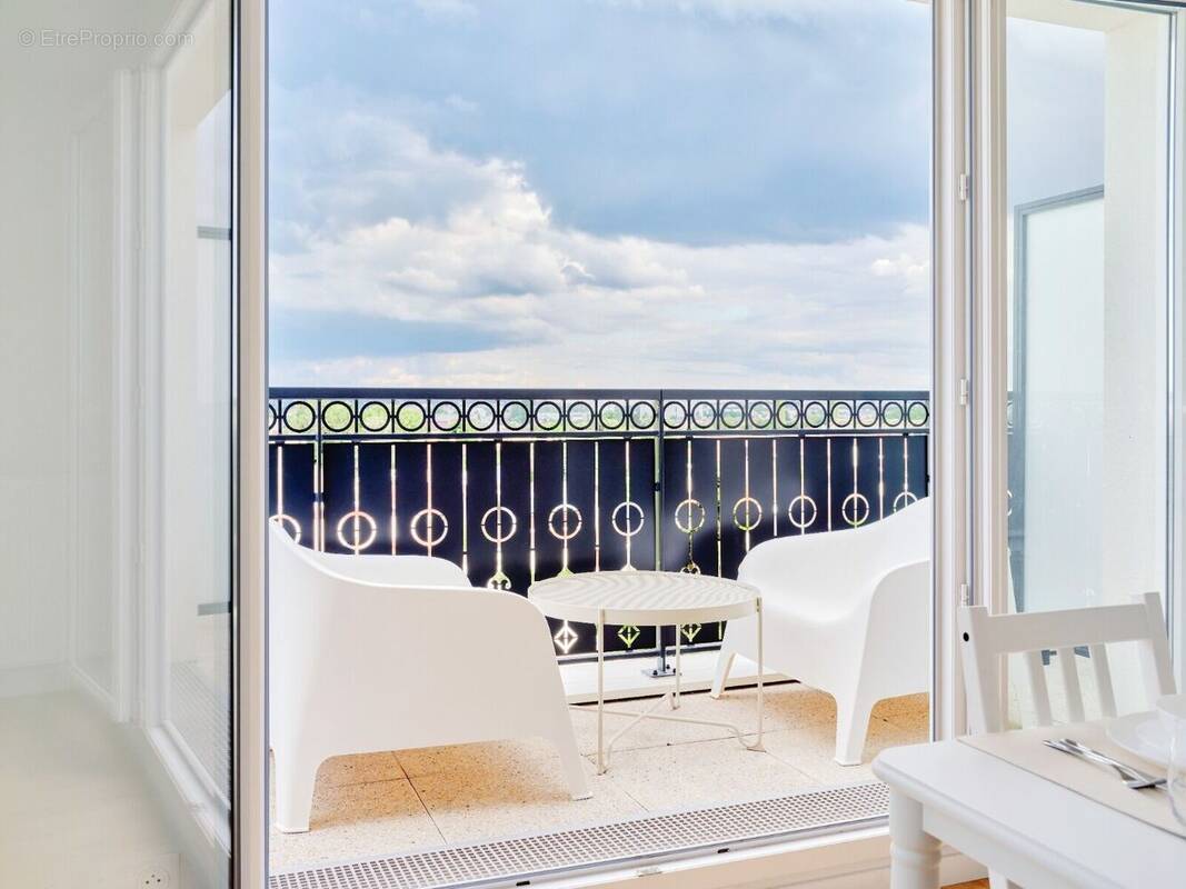 Photo 1 - Appartement à LE BLANC-MESNIL