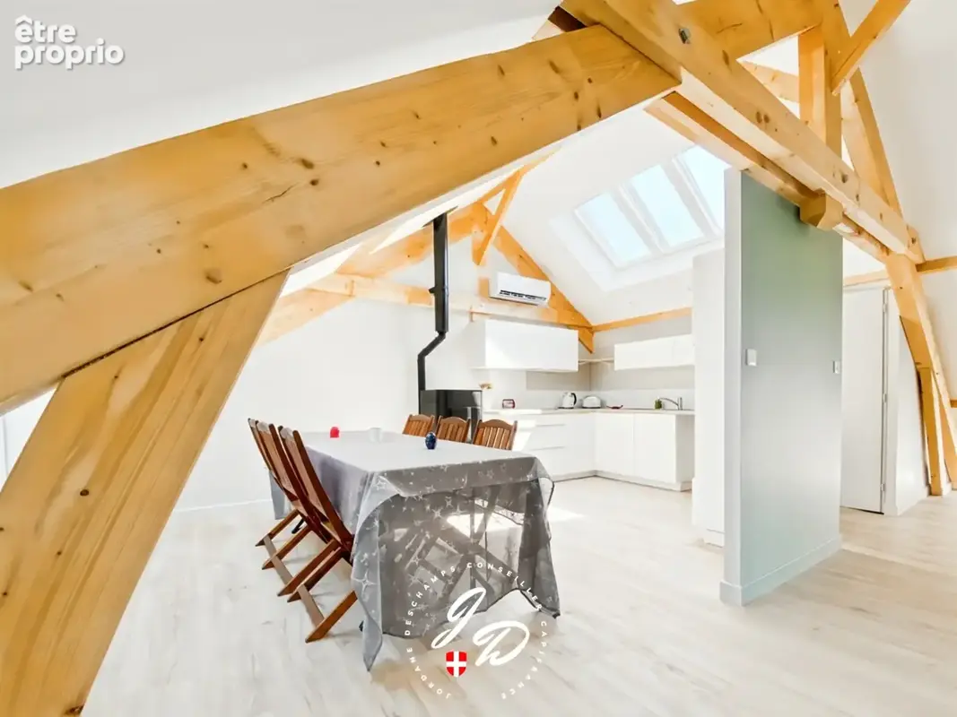 Appartement familial 5 pièces de 115 m² avec esprit maison au cœur d'Albens - photo 2