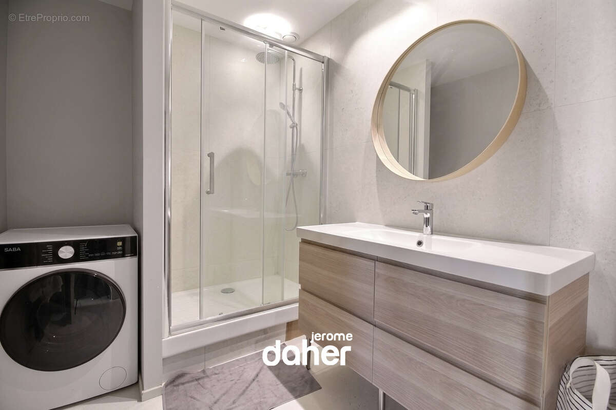 Appartement à MARSEILLE-6E