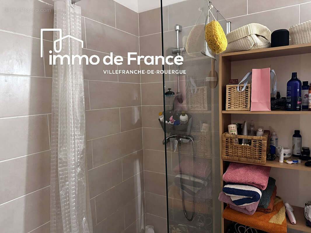 Immeuble Villefranche-de-rouergue 2 appartements T2 et T3 louésavec garage loués - photo 9