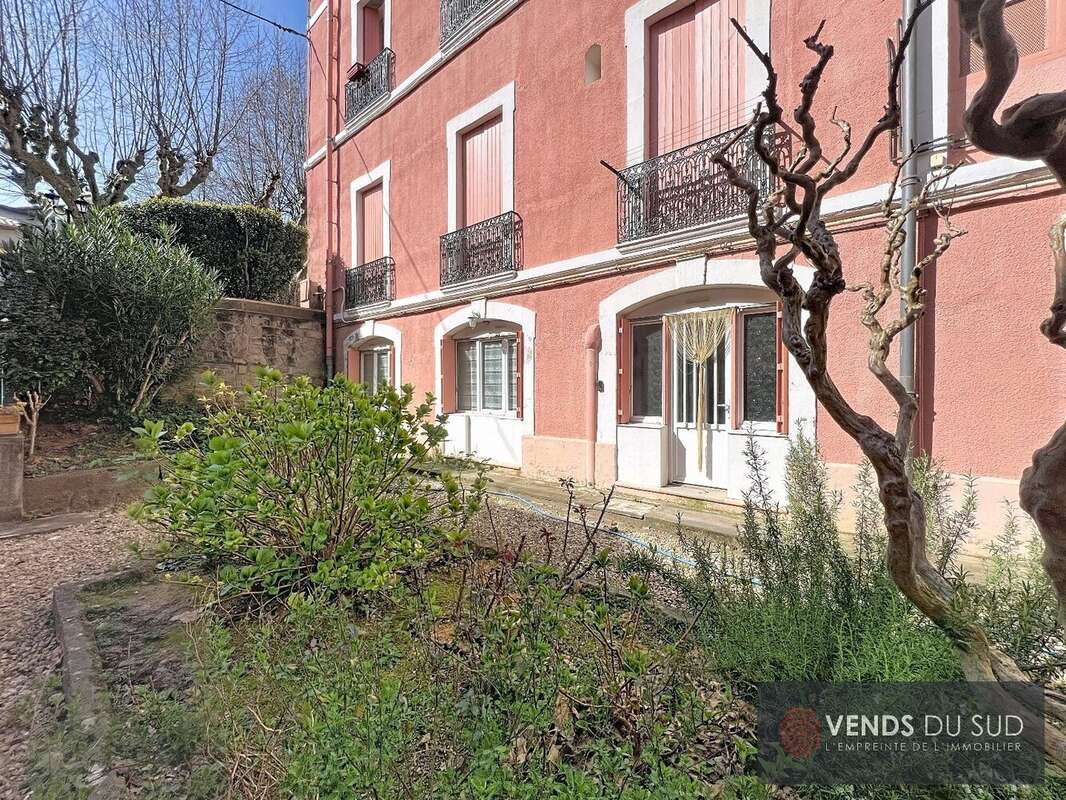 Appartement à LAMALOU-LES-BAINS
