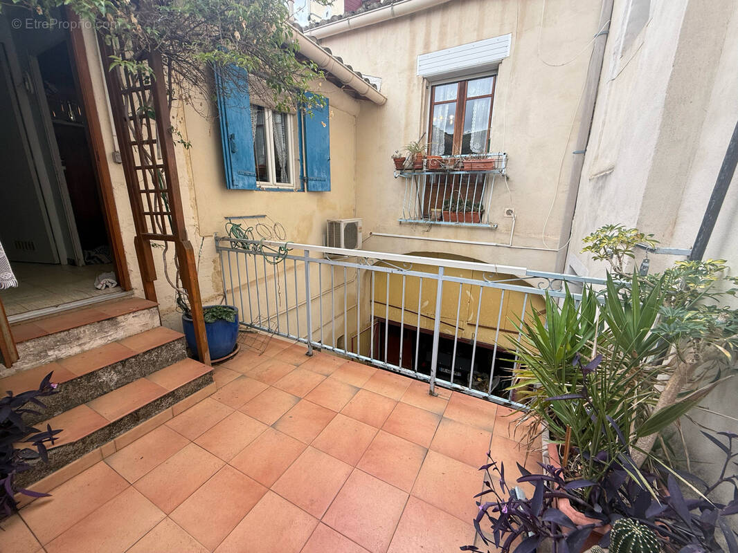 Maison à SAINT-GILLES