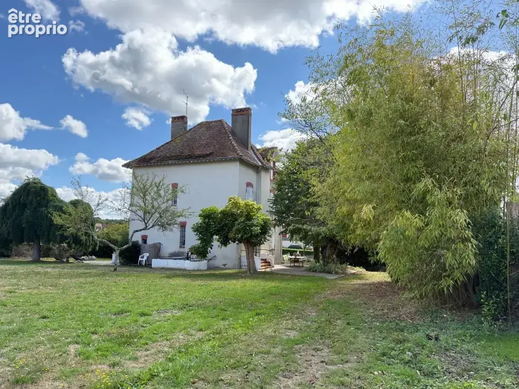 Manoir de 170m² avec son annexe de 50m² et ses dépendances sur terrain de 3 423m² 244 000 € - photo 17