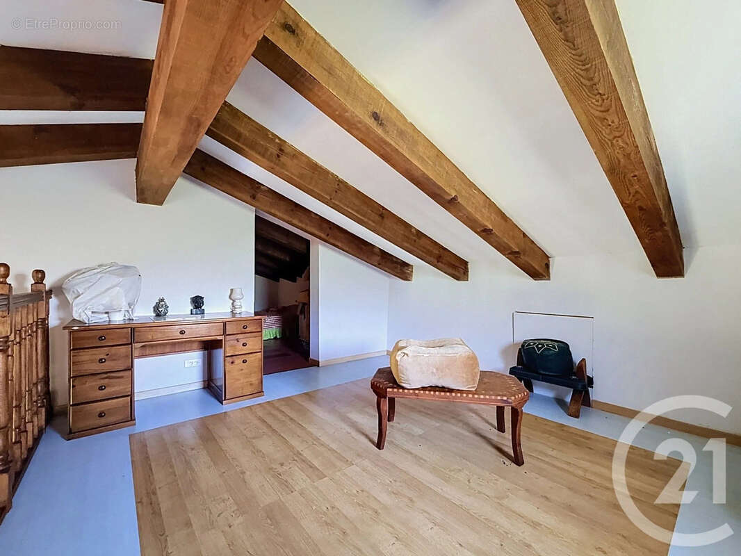 Maison 155 m² à Santa-Lucia-Di-Moriani  - photo 8