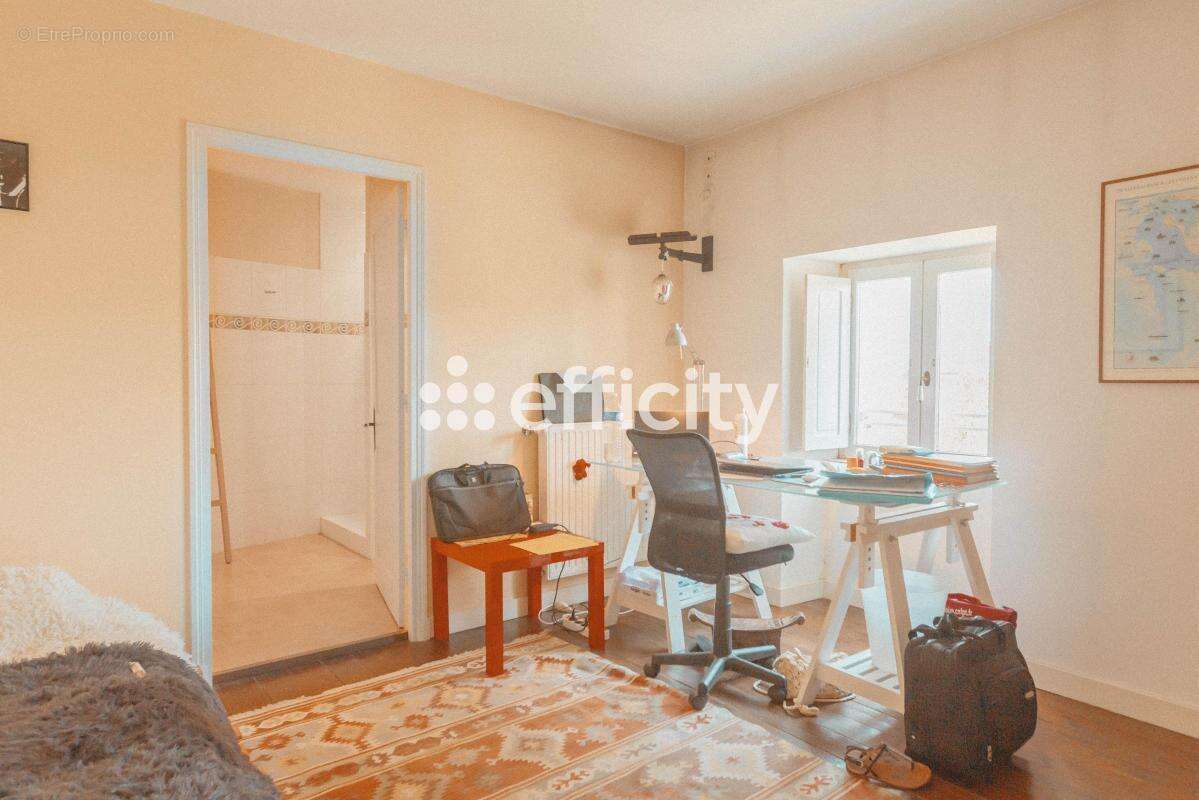 Maison 255 m² à Fontenay-Le-Comte  - photo 29