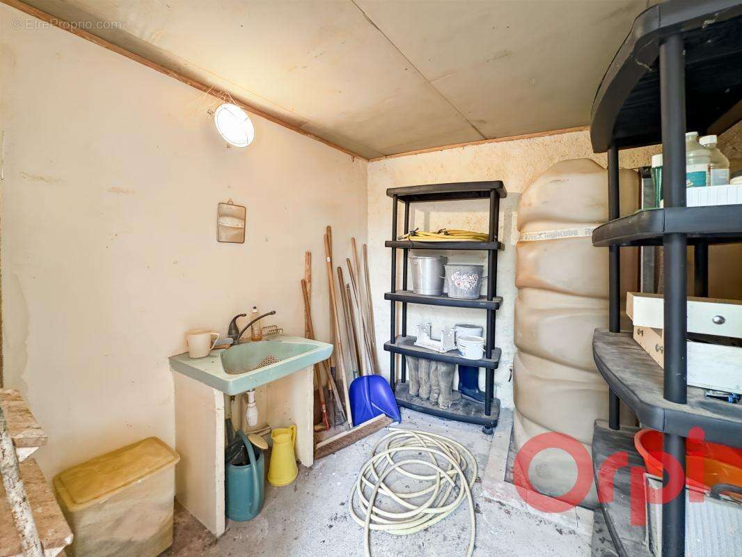 Maison à DUN-SUR-AURON