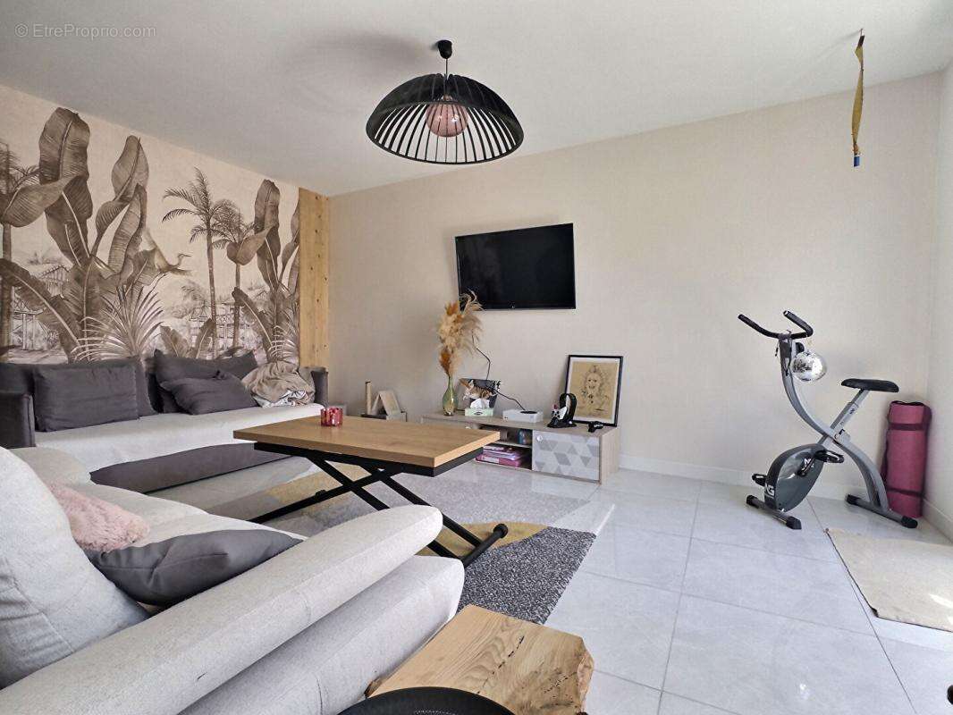 Maison Prahecq 3 pièce(s) 594 m2 - photo 8