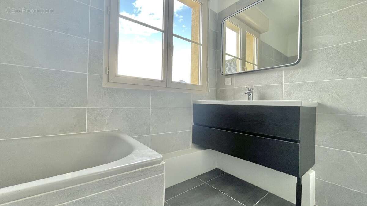 Appartement à BAIN-DE-BRETAGNE