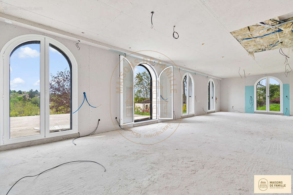 Maison à LA CELLE-SAINT-CLOUD