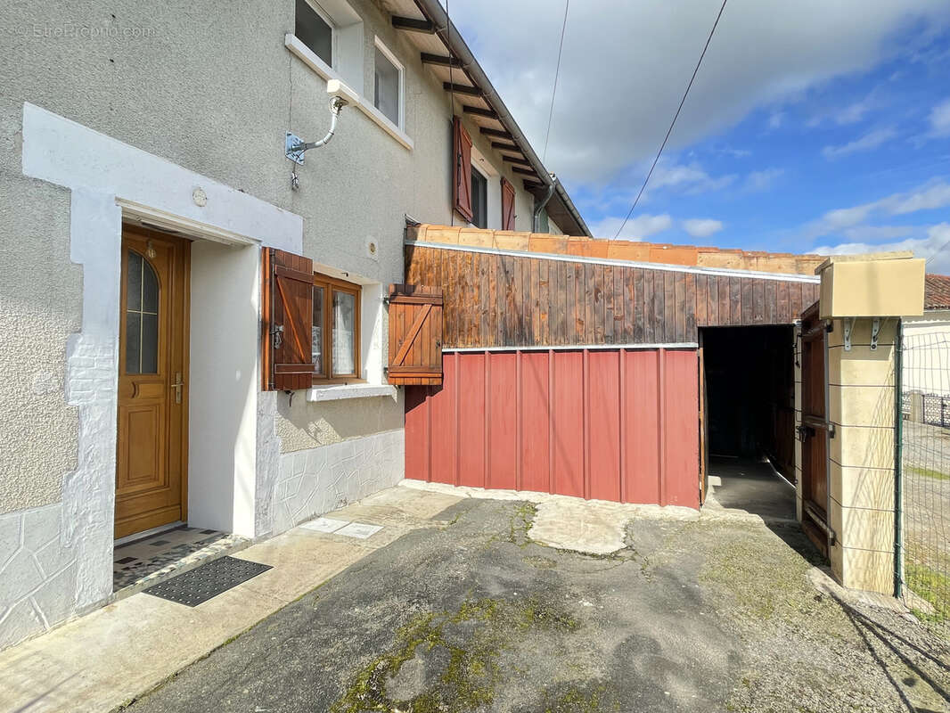 Maison à ALLOUE