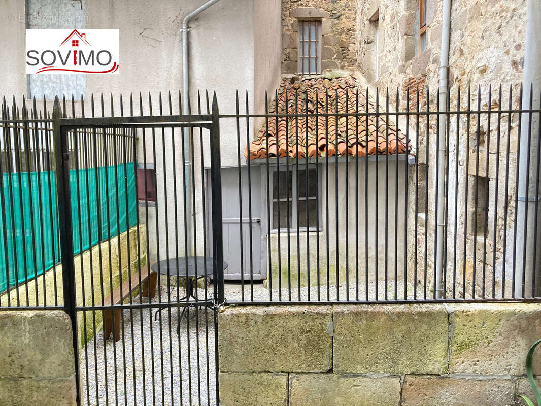 Immeuble a investissement locatif : 2 appts + 1 local commercial - photo 5
