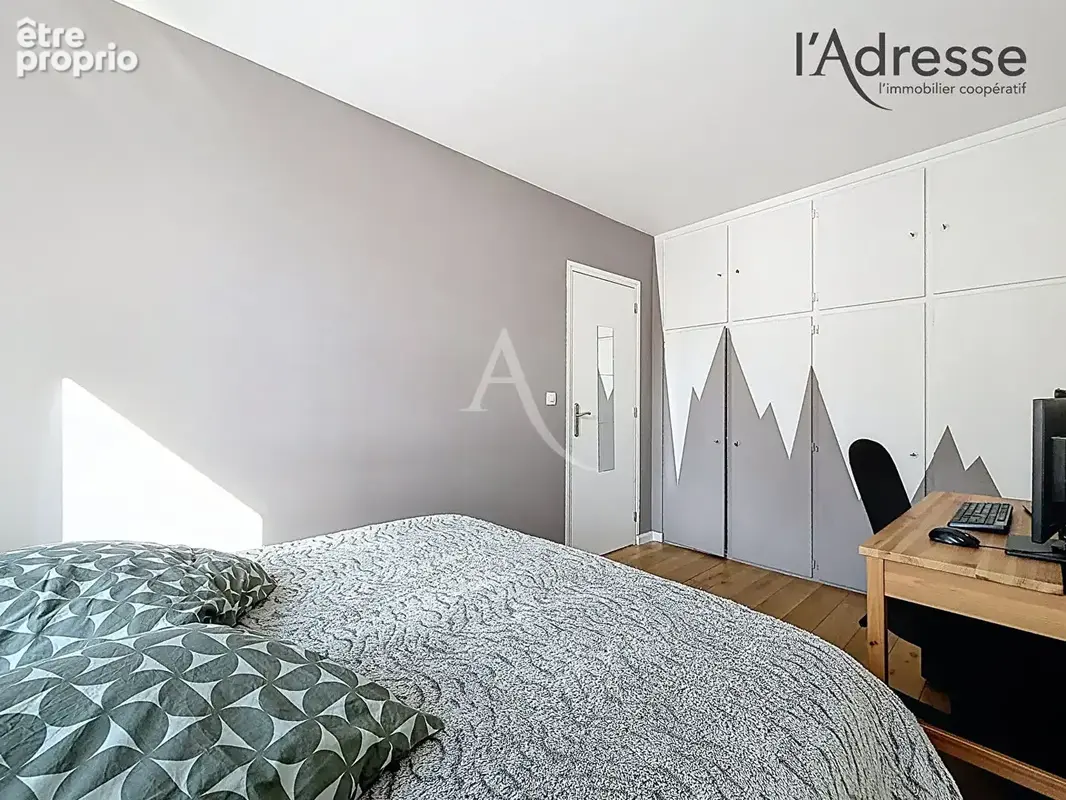 NANTERRE/ Sadi Carnot - Appartement 2/3 pièces 51m² - Loggia 3m² - 1 Cave -1 Parking - photo 10