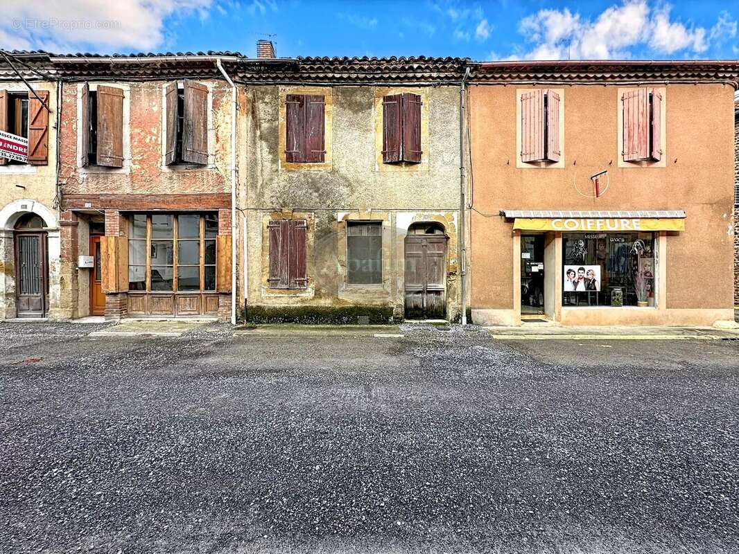 Maison à TRIE-SUR-BAISE