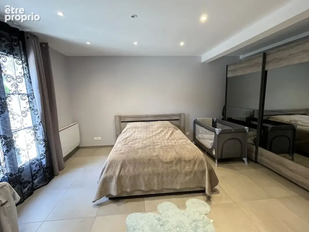 Maison individuelle traditionnelle renovee vivable plain pied - ideal grande famille - 5 chambres - photo 6