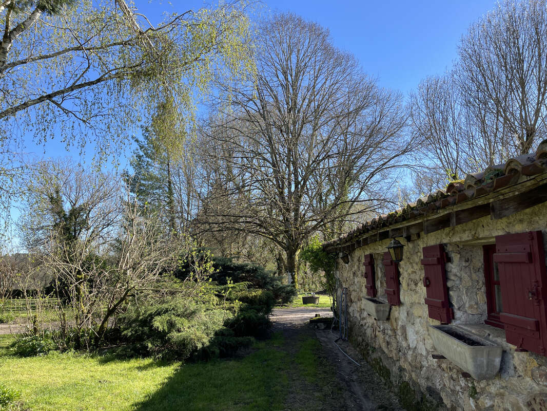 Maison à SAINT-JEAN-D'ATAUX
