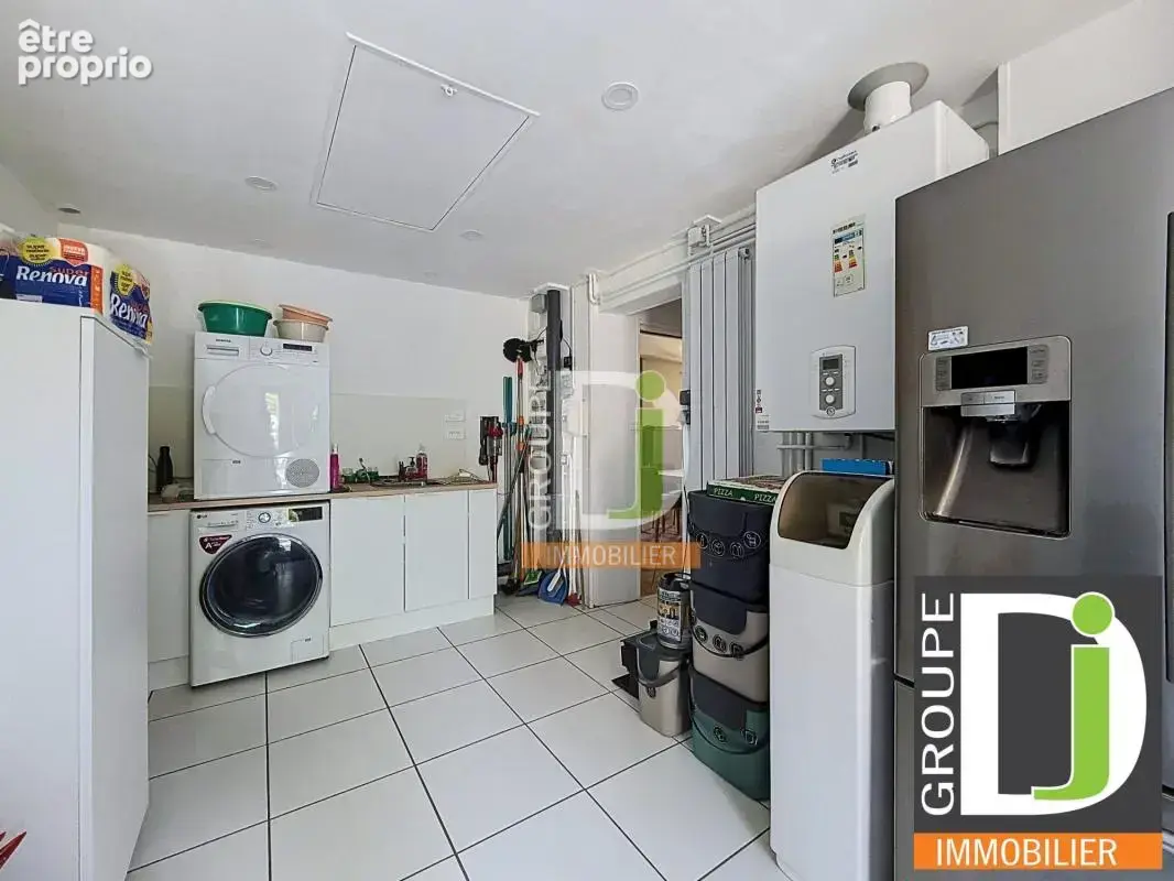 A vendre, montoison maison de 140 m² avec piscine - photo 10