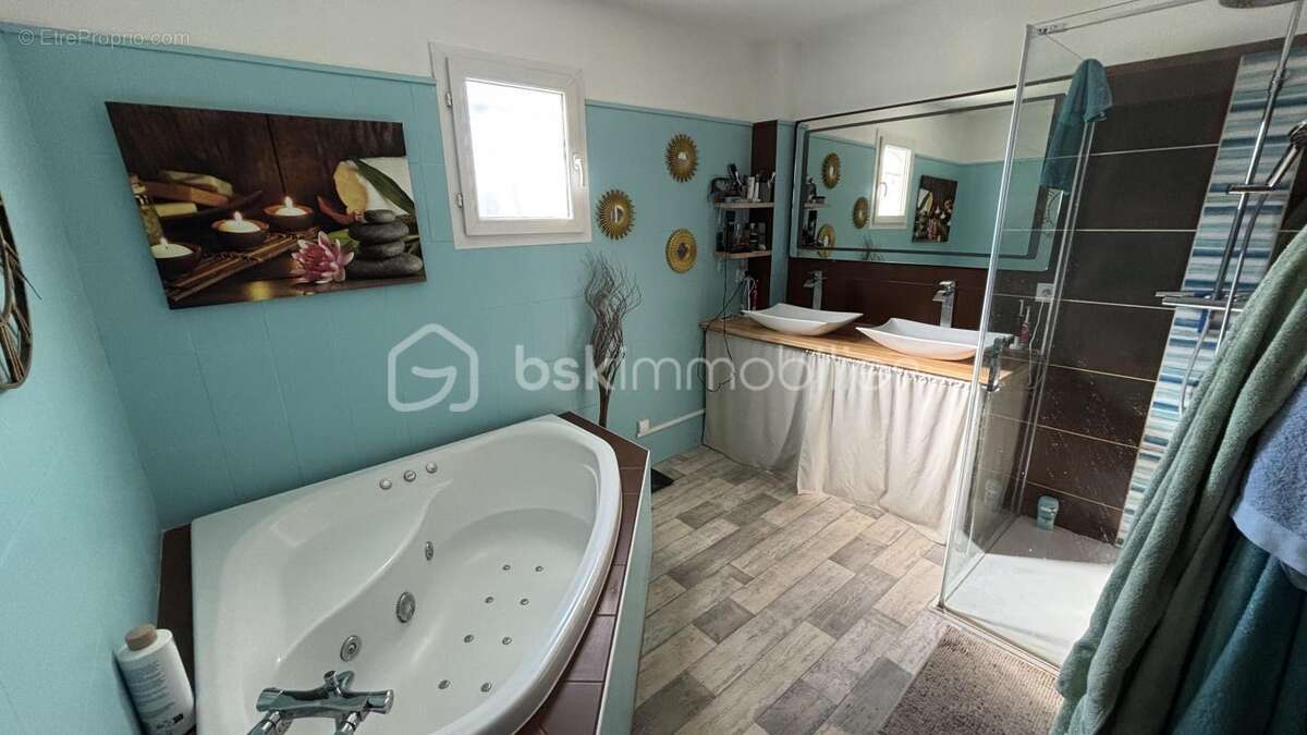 Maison à SAINT-SEROTIN