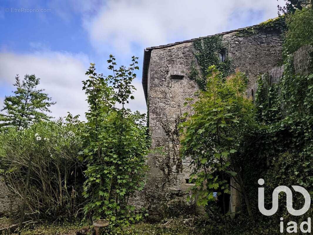 Photo 7 - Parking à RAUZAN