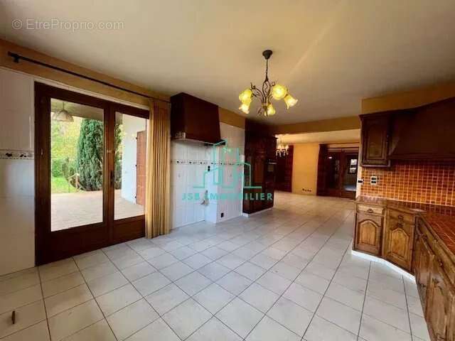 Maison à CHAPAREILLAN