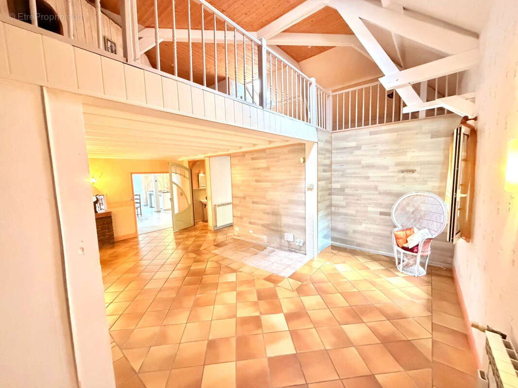 Maison à ADE