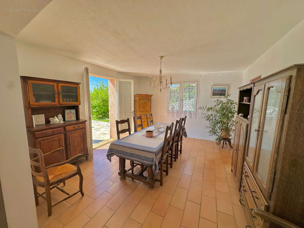 Maison à TOURRETTES-SUR-LOUP