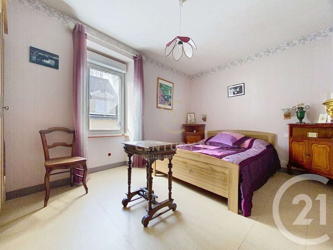 Maison à LE POULIGUEN