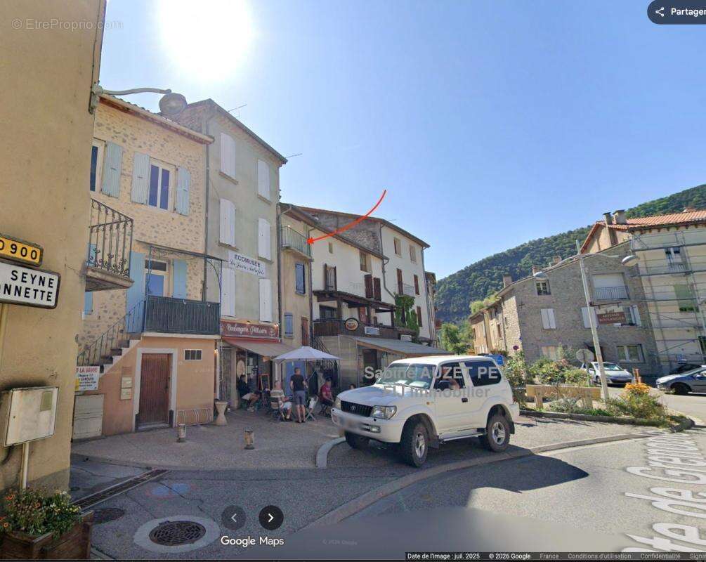 Appartement à LA JAVIE