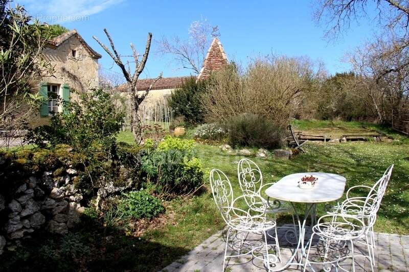 Maison à SAINT-CLAR