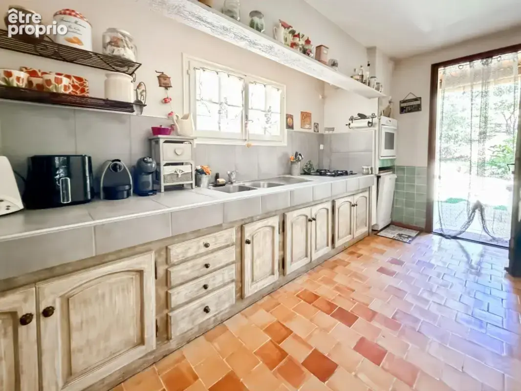 Maison familiale de 210 m² avec piscine, dans un secteur calme ! - photo 8