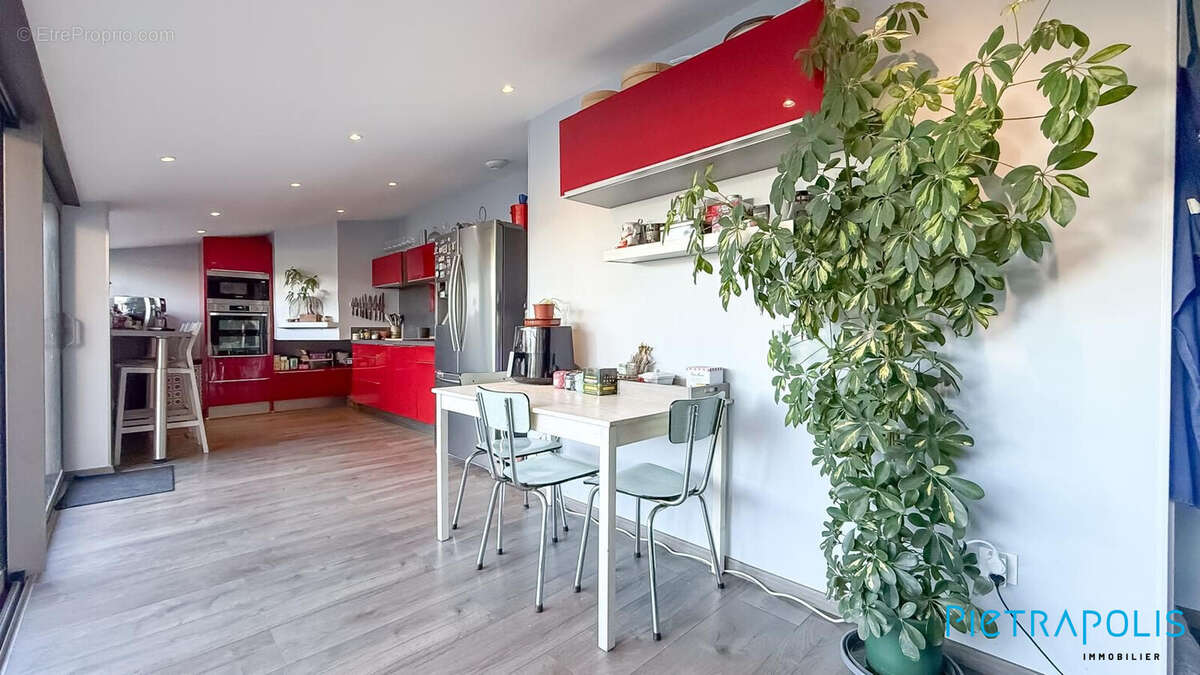 Maison à SAINT-DIDIER-DE-FORMANS