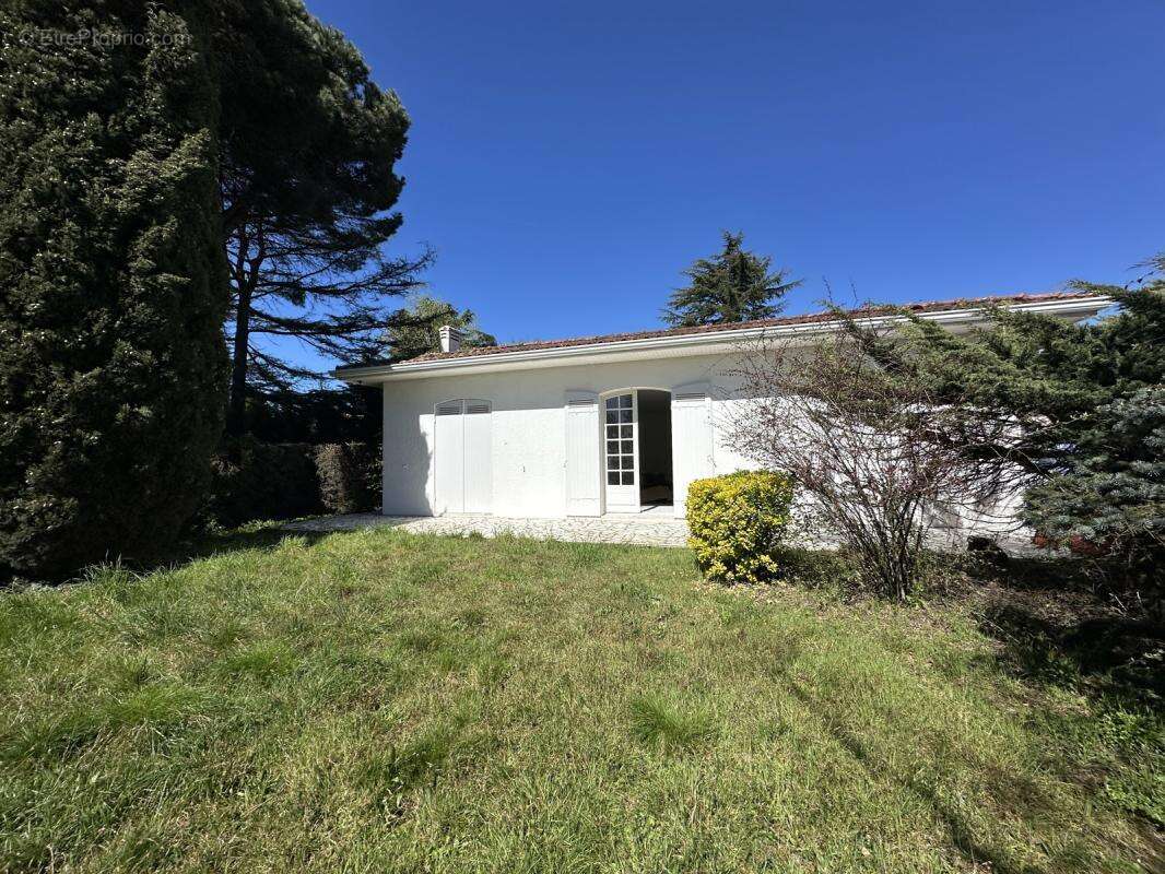 Maison à CARBON-BLANC