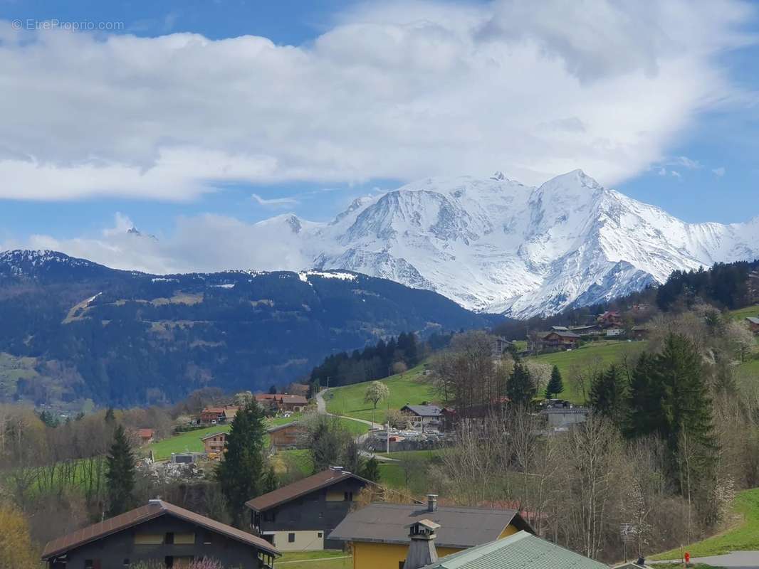 Appartement à COMBLOUX