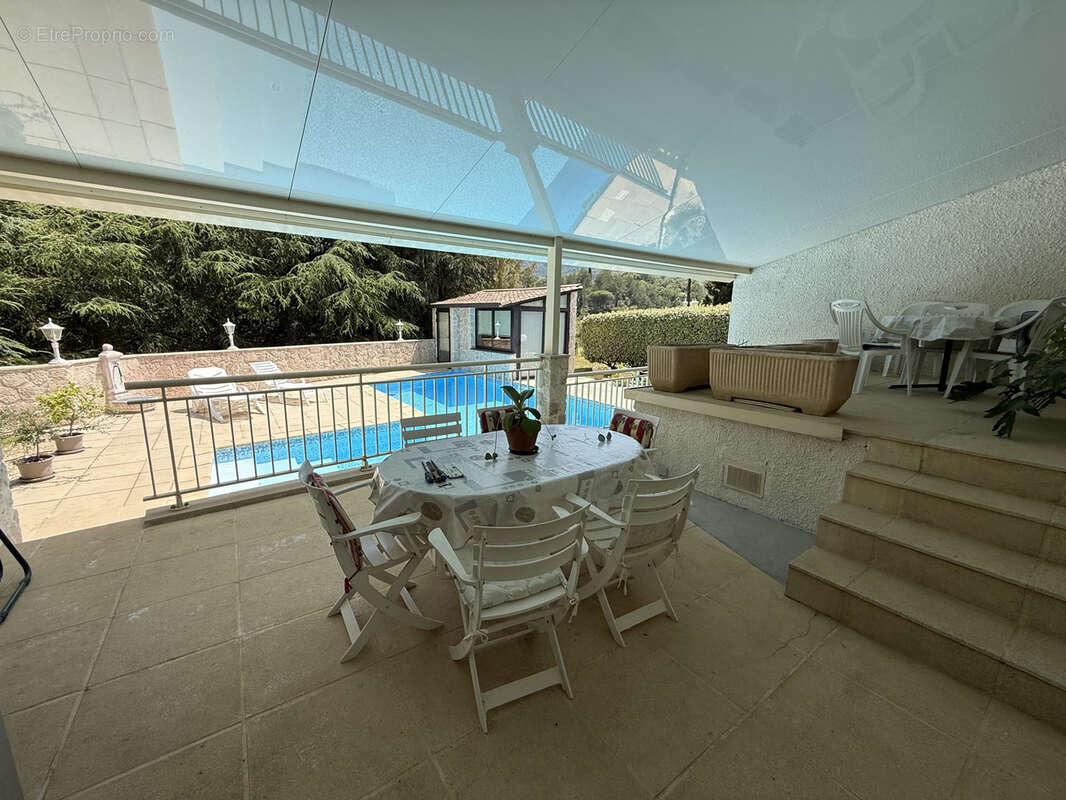 Villa d’architecte avec piscine, appartement indépendant et vaste hangar aux portes de Limoux - photo 5