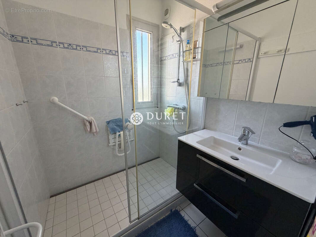 Appartement 44 m² à Saint-Gilles-Croix-De-Vie  - photo 7
