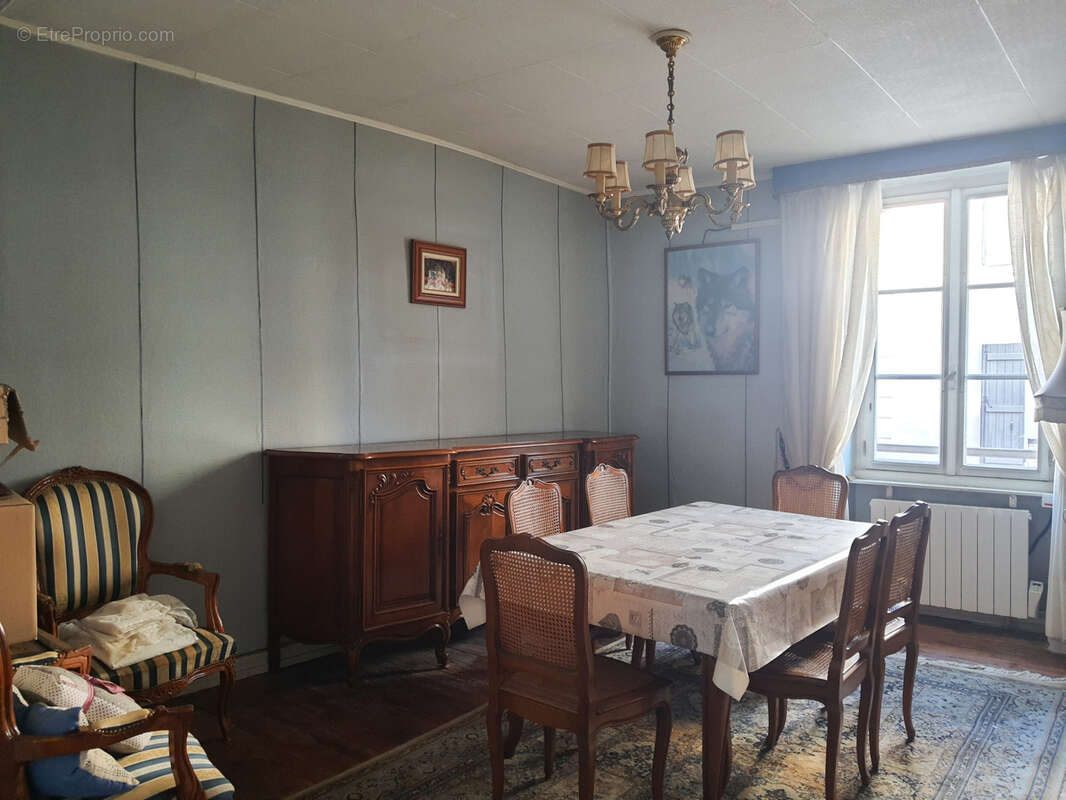 Appartement à SAINT-GERMAIN-LAVAL