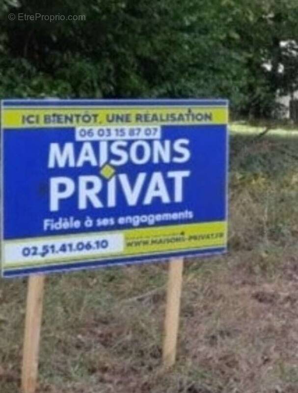 Terrain à LA ROCHE-SUR-YON