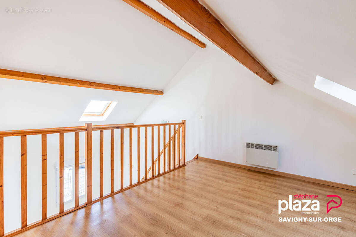 Appartement 3 pièces, 2 chambres, deux stationnements et un balcon - photo 9