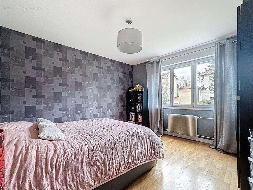 Appartement à TASSIN-LA-DEMI-LUNE