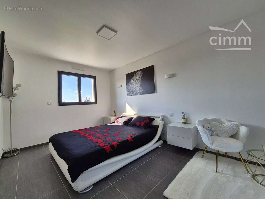 Maison à SAINT-DENIS-SUR-LOIRE