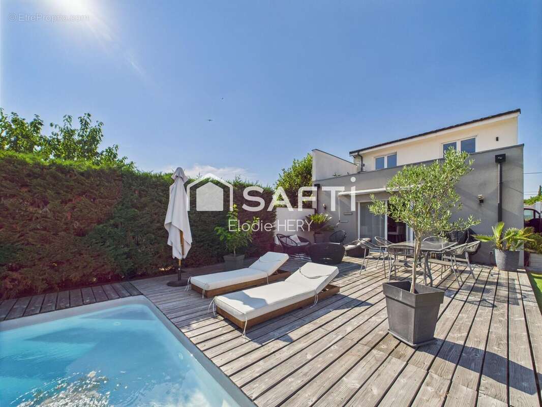 Photo 3 - Maison à PAREMPUYRE